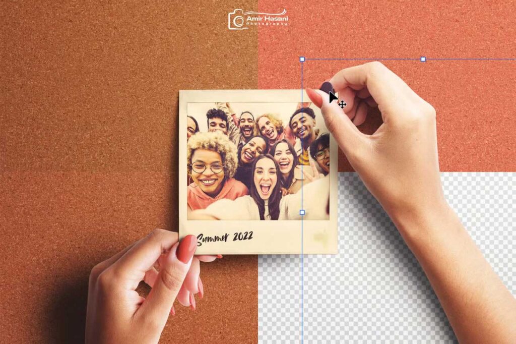 دانلود موکاپ عکس پولاروید روی برد